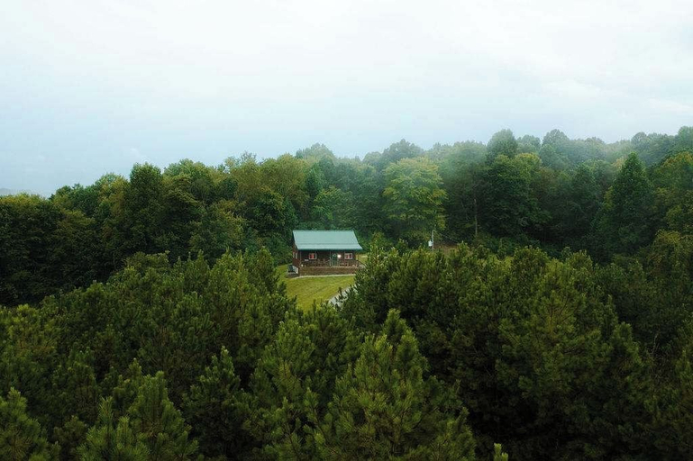 Miscellaneous 2, Secluded Cabin Villa With Hot Tub, Pond & Hiking, Hocking