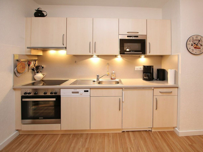 Private kitchen 2, Flurstrasse 10, Holiday Apartment 1, Nordfriesland