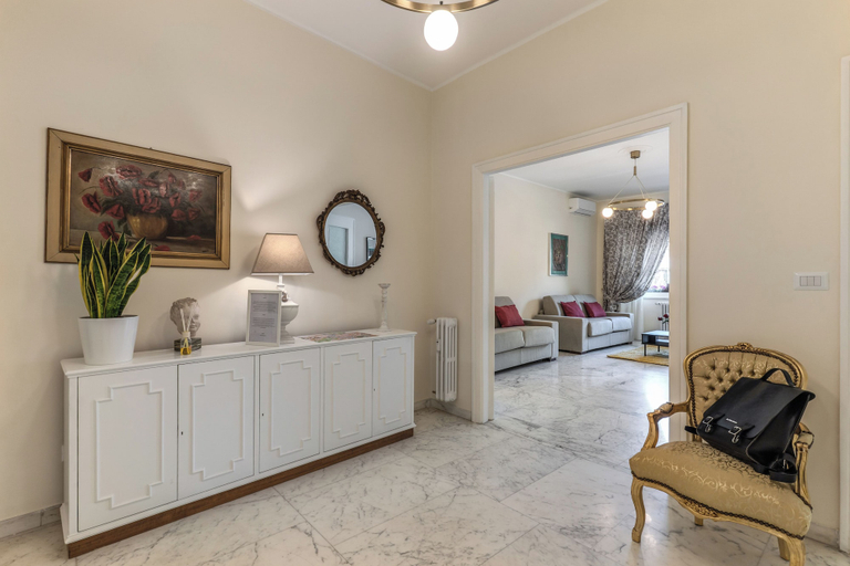 Interior entrance 5, Casa Nostra Vaticano, Rome