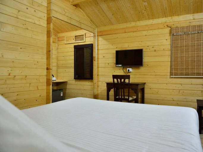Bedroom 2, Majestic Beach Comforts - Beachfront, South Goa