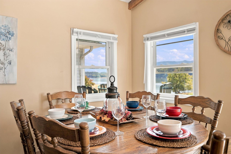 Room 3, Lakefront Retreat w Dock Fenced Yard Fire Pit, Jefferson