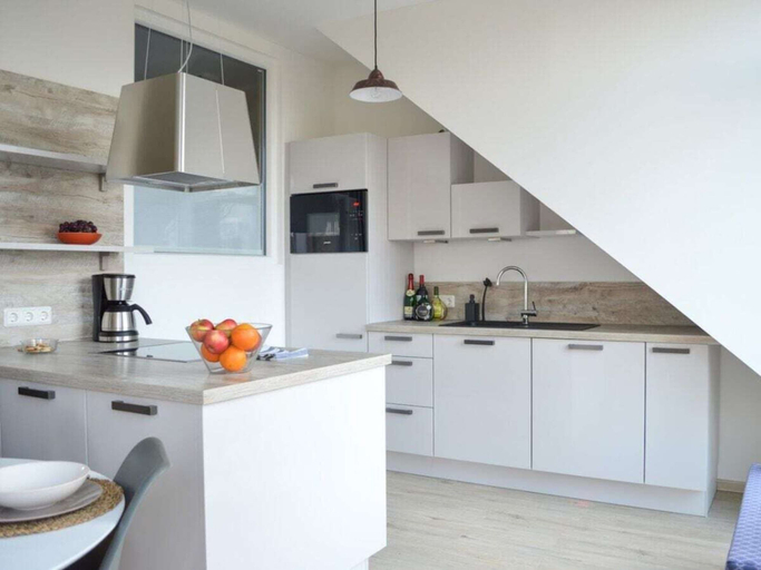 Private kitchen 2, Dream Crown Sky Blue, Friesland