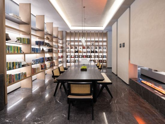 Hotel Interior/Public Areas