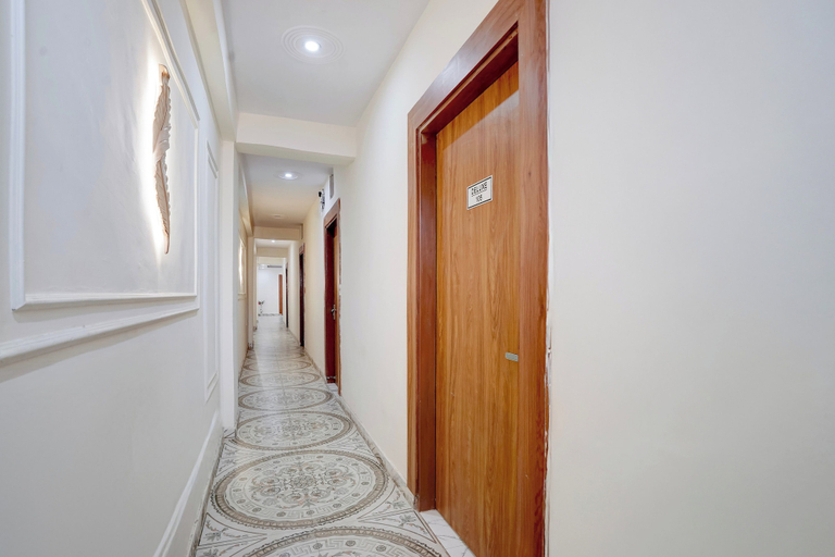 Interior 4, Collection O Basai Crossway Gurgaon, Gurgaon