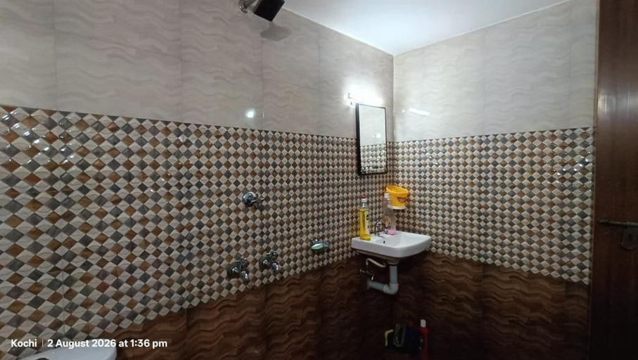 Bathroom 2, Aroma Kochi Your Water front Sanctuary, Ernakulam