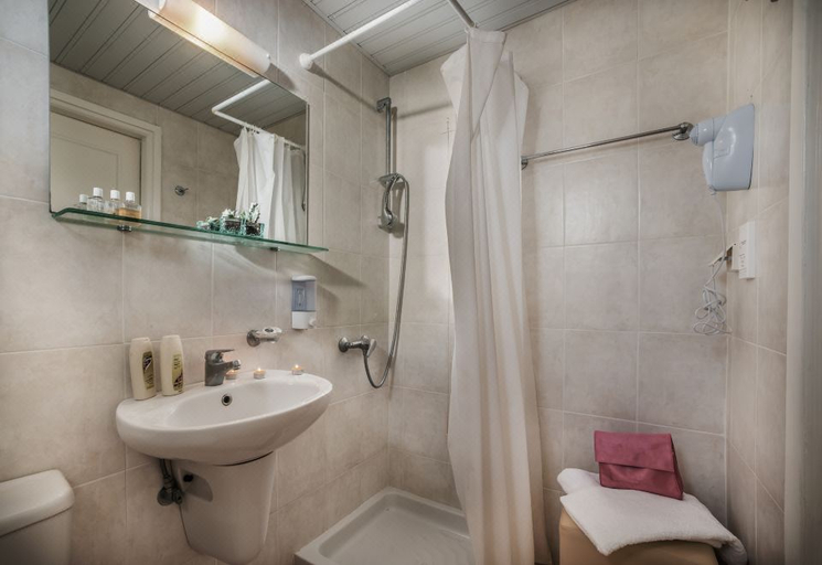Bathroom 5, Zefyros Village Resort, Ionian Islands
