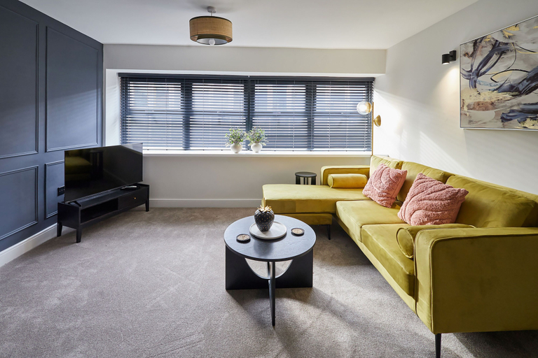 Room 2, Host Stay The Business Studio, Middlesbrough