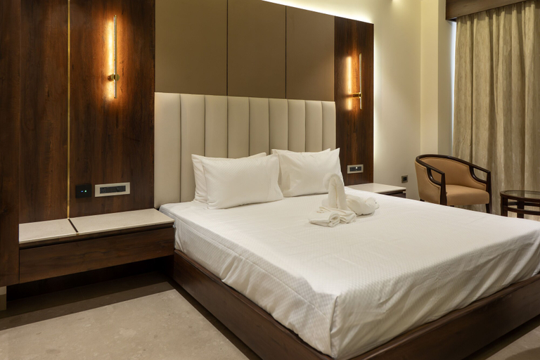 Room 3, Hotel Urrth, Durg