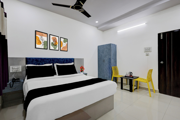 Room 2, Hotel O IT Hub Khammam, Khammam