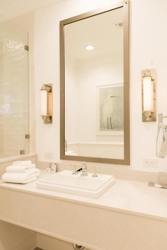 Bathroom, Oyster Bay Boutique Hotel, Escambia