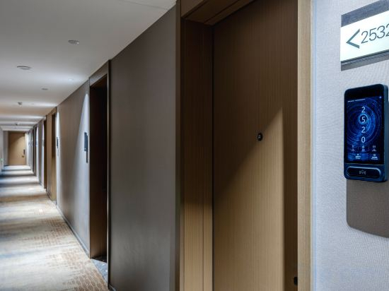 Hotel Interior/Public Areas