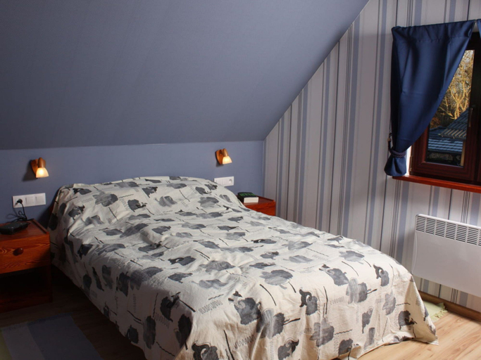 Room 2, Holiday Home in Wiek With Swimming Pool, Vorpommern-Rügen
