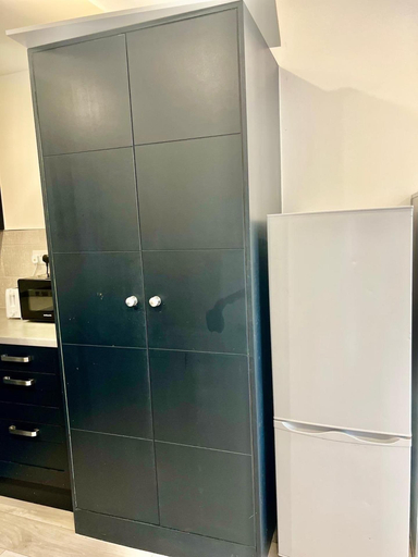 Interior 2, Apartment Sleeps 5 Near High Street, London