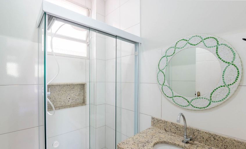 Bathroom, Apt in Downtown 150m From the Sea Tib0404, Guarapari