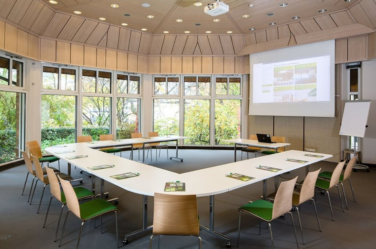 Business Facilities 5, Das Hotel Am Alten Park, Augsburg