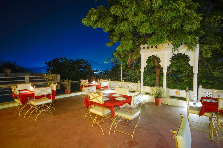 Outdoor dining 5, Vikramgarh Lakeview- A Royal Collection, Udaipur