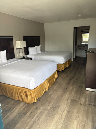 Room 5, HOTEL MAYA, Los Angeles