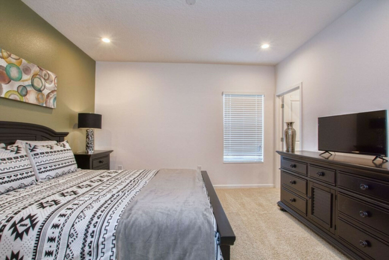 Room 4, 7BR Near Disney Private Pool, Spa, Game Room, Osceola