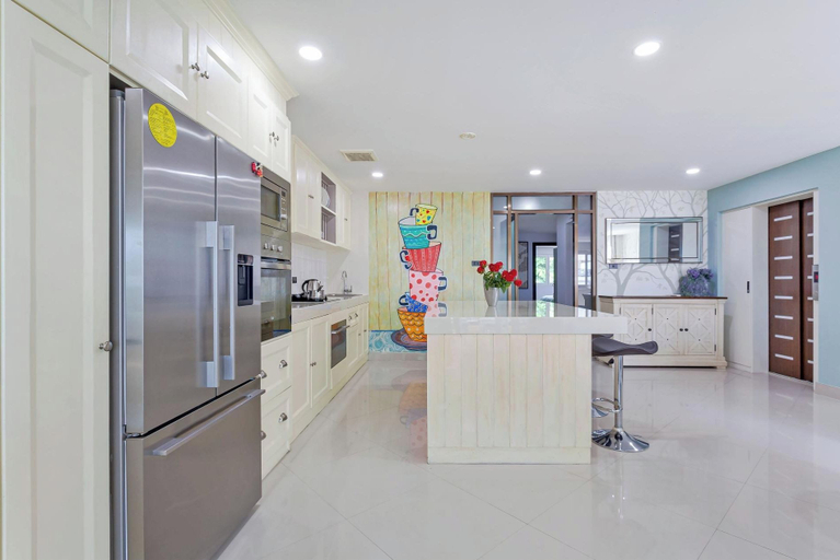 Private kitchen 4, Pratumnak Hill 2BR Sea View (PH3), Pattaya