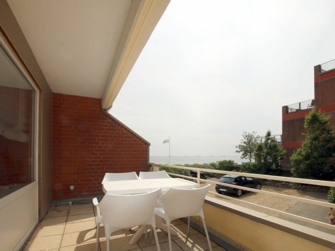 Outdoor dining, Holiday Apartment With 2 Bedrooms, Nordfriesland
