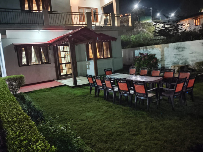 Outdoor dining 5, Sundew N Lake Homestay, Nainital