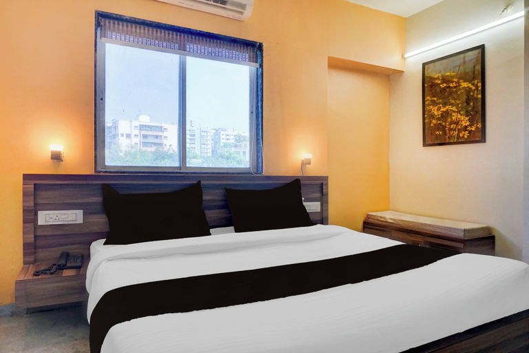 Room 5, Townhouse Oak Shivsrushti Historical, Pune