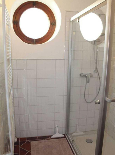Bathroom 5, Holiday Home With 5 Bedrooms, Osterholz