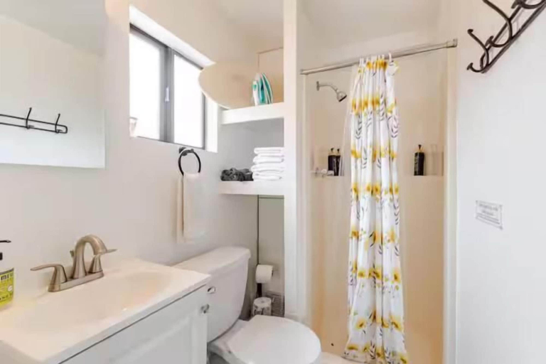 Bathroom 4, Peak Heaven, Coconino