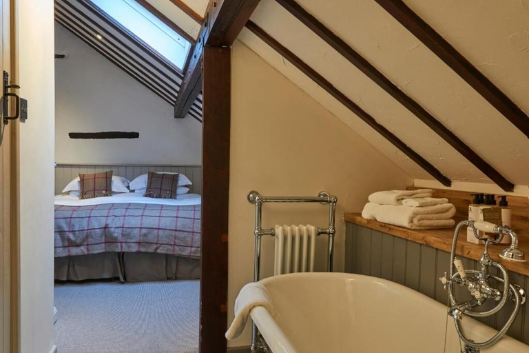 Bedroom 2, Tudor Farmhouse Hotel, Gloucestershire