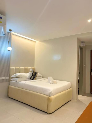 Room 3, Olive's Suites, Kalibo