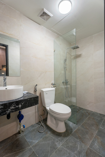 Bathroom 3, Granda Lake View Hotel & Apartment, Cầu Giấy