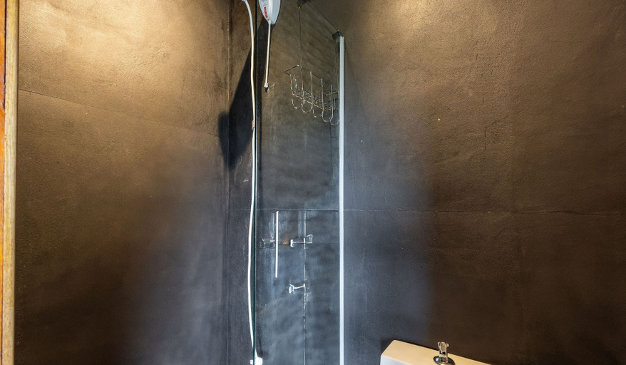 Bathroom, Cabin in Front of Beto Carrero w/ hot tub, Penha