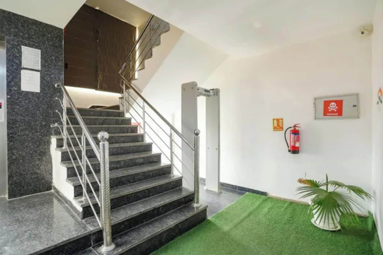 Lobby 5, FabHotel Golden Corporate Suites, Gautam Buddha Nagar