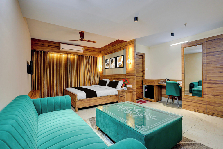 Room 4, Palette Jagatpur Formerly Seven Eleven, Cuttack