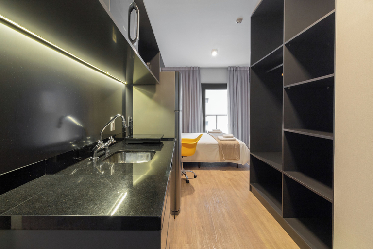 Private kitchen 5, Moura by Bhomy, São Paulo