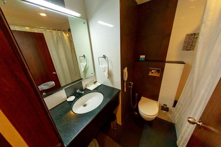 Bathroom 4, Renai Green Fields, Kumarakom, Kottayam