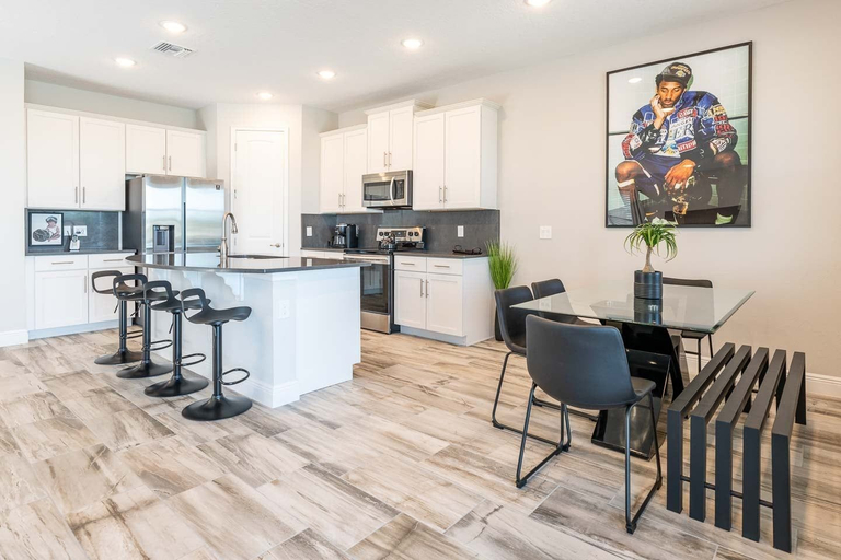 Private kitchen 4, Encore Villa: Pop Culture, Pool, Near Disney, Osceola