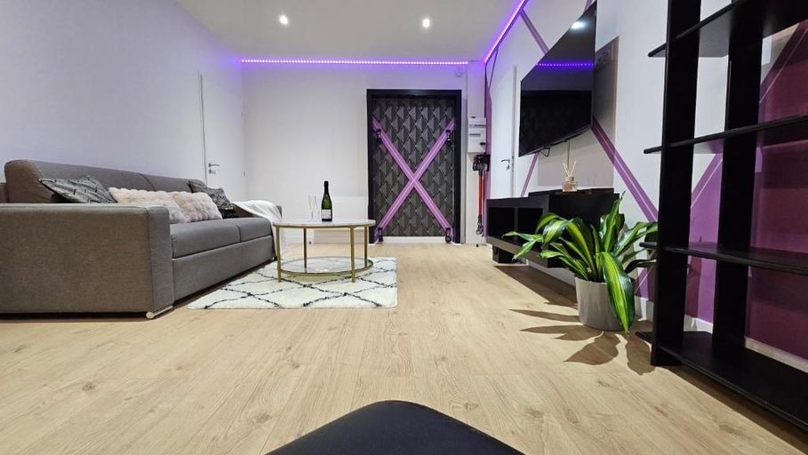 Interior 2, Diamond'Suite Loveroom & Spa44, Loire-Atlantique