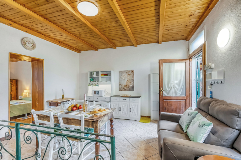 Interior, Butterfly Apartment: Lake Maggiore Luino Apartment With Balcony, Varese
