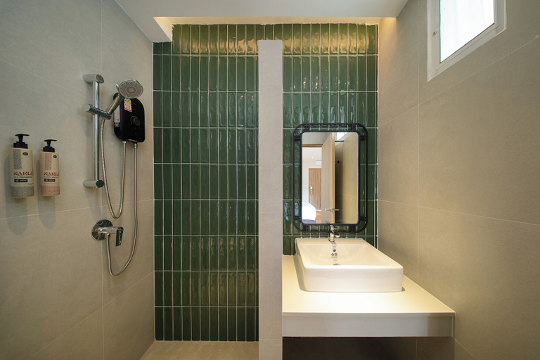 Bathroom 4, Breezy North Pattaya, Pattaya