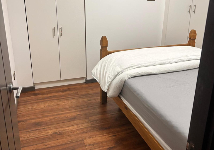 Room 5, Pottery District 1-bed Apt, Sleeps 3 & Wifi, Stoke-on-Trent