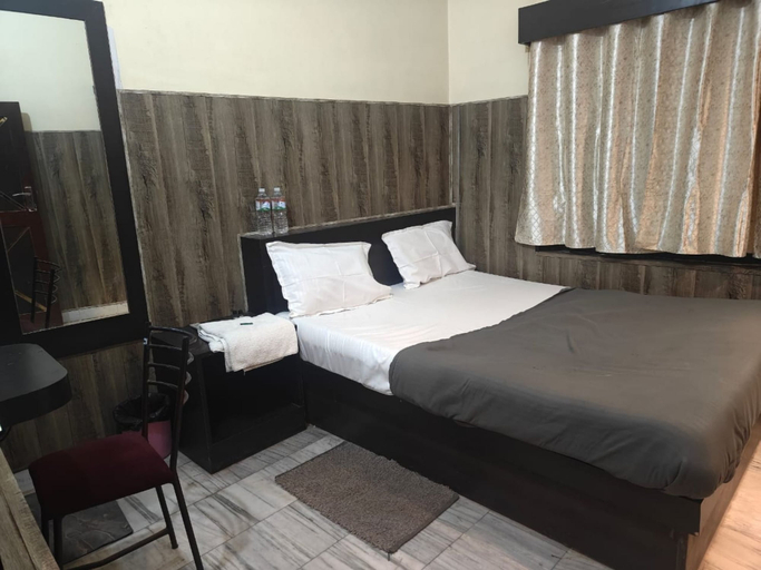 Room 1, Shree Sai Lodge, Kaushambi