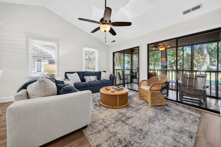 Living area 3, 146-3 Par For Pawleys 2 Bedroom Condo, Georgetown