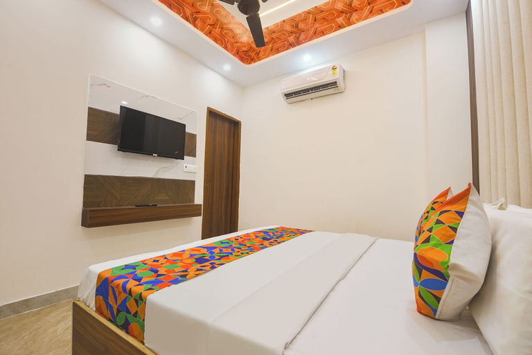 Room 5, FabHotel Metro Star, Delhi