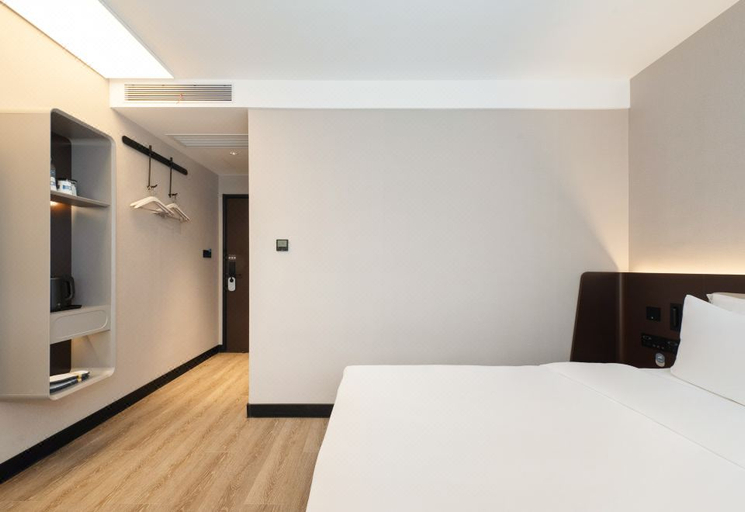 Bedroom 3, Hanting Hotel Shanghai Xujiahui Puhuitang Road, Shanghai