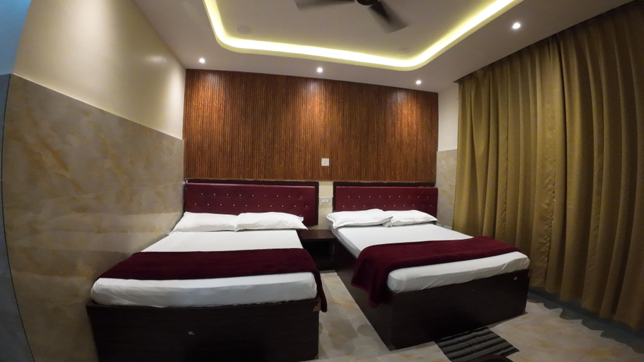 Room 4, HOTEL BALAJI, Puri