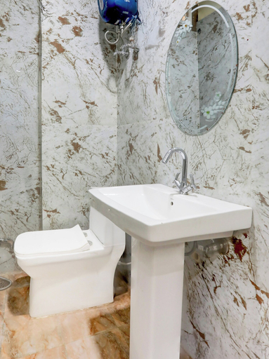 Bathroom 4, Hotel O Kalyanpur Near IIT Kanpur, Kanpur Nagar
