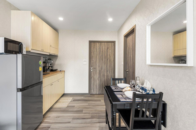In-room dining, Bright Corner 1 Bed Retreat (TC-F306), Phuket Island