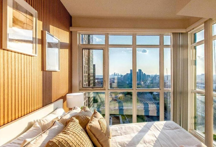 Room 5, StayToronto - Parkside City Suites, Toronto