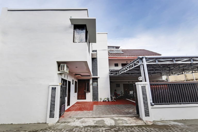 Others 3, Hotel O Nathania Exclusive, Sleman